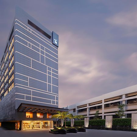 Novotel Guwahati Gs Road Exterior photo